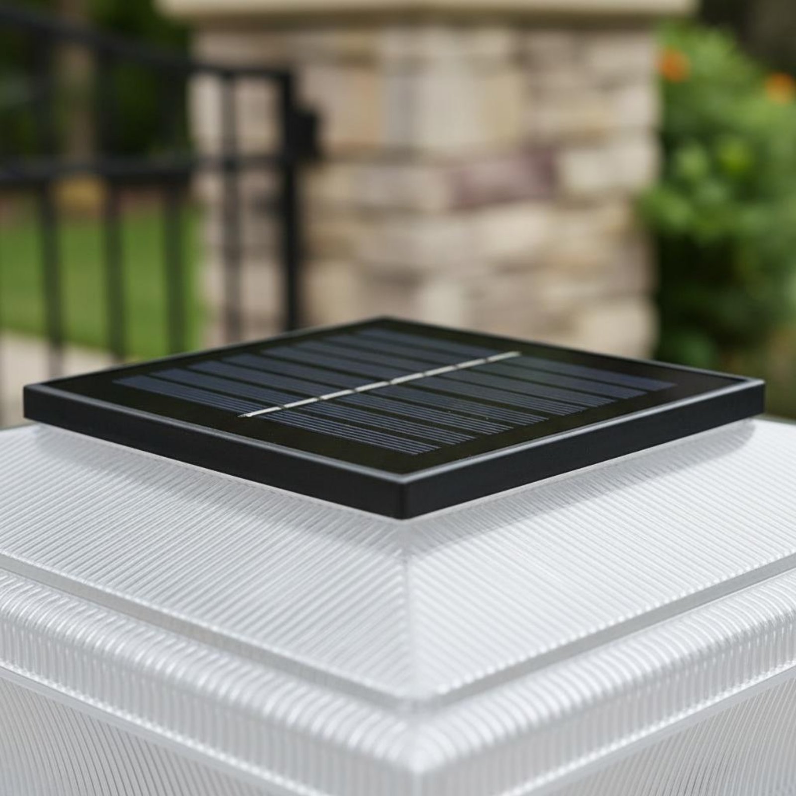 Solar Post Cap Light Wireless  - đánh giá và giá Outdoor Lighting Modern